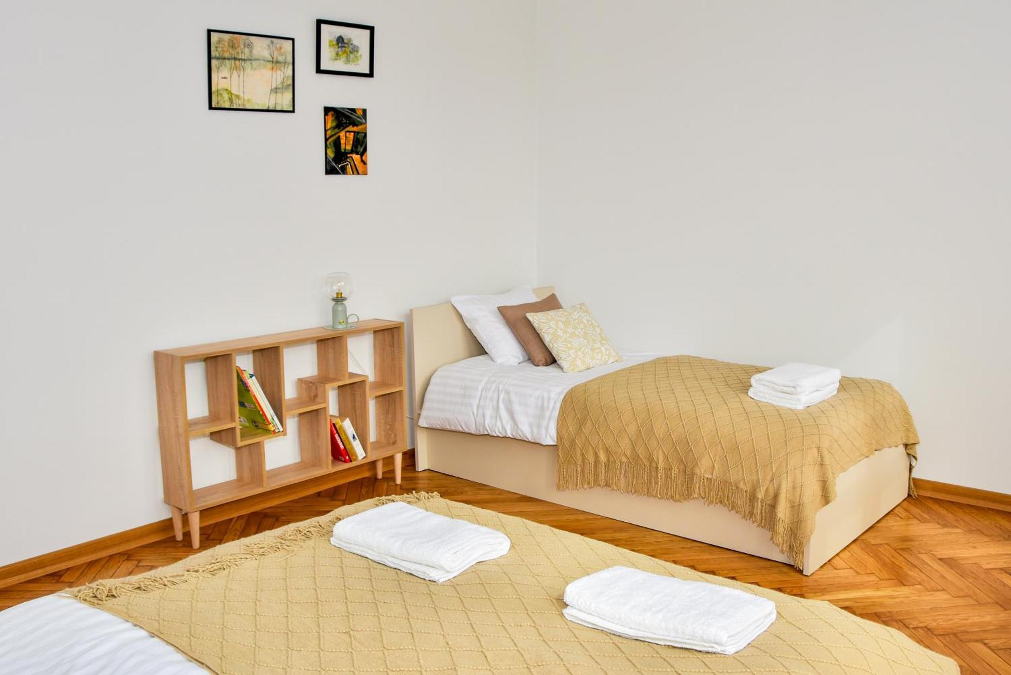 Sunny Corner Apartment คราคูฟ ภายนอก รูปภาพ